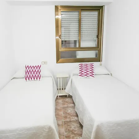 Apartment 4 Bedroom Gorgeous In Santa Pola